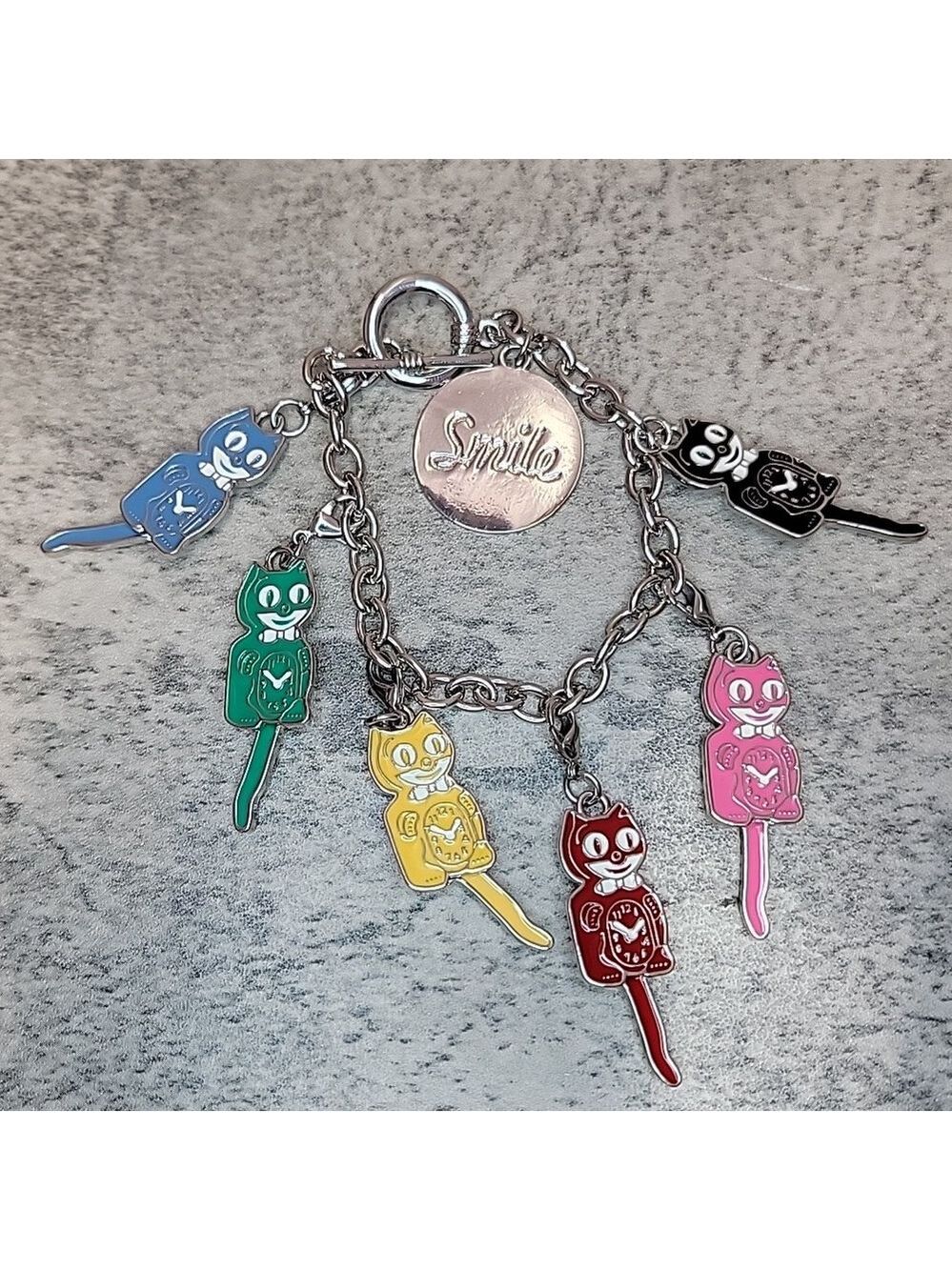 Kit-Cat Klock Charm bracelet clock - Picture 8 of 15